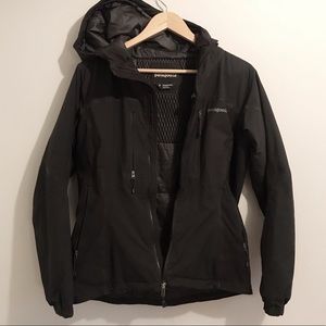 Patagonia women’s hooded winter warm coat